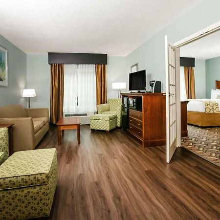 Baymont Inn&Suites Braselton Buitenkant foto