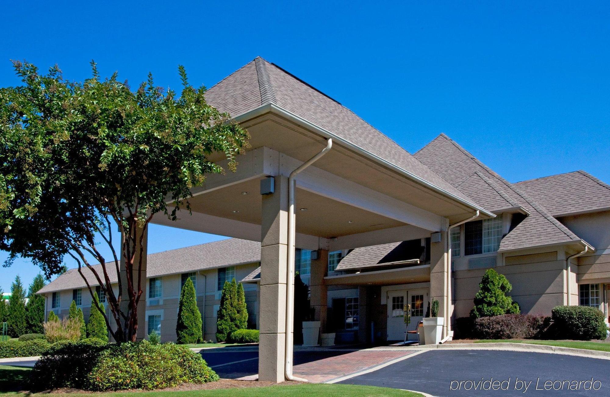 Baymont Inn&Suites Braselton Buitenkant foto