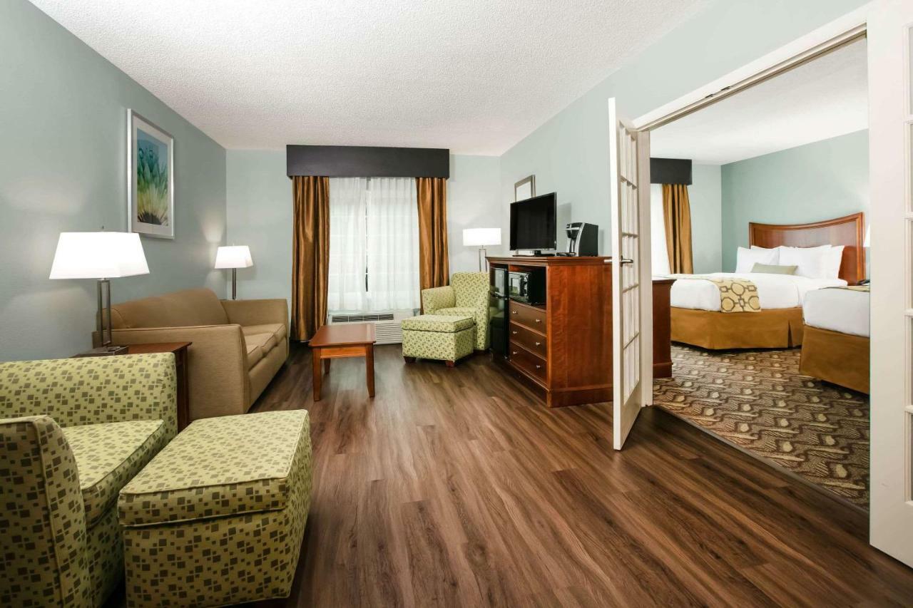 Baymont Inn&Suites Braselton Buitenkant foto