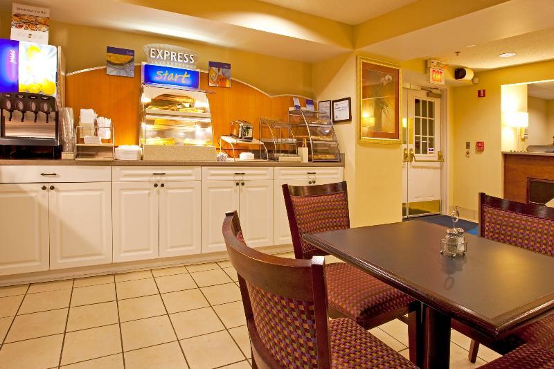 Baymont Inn&Suites Braselton Buitenkant foto